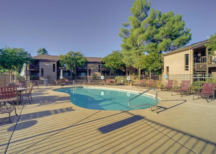 Ferienhaus 'the Painted Pony' Condo: Pool & Gym Access