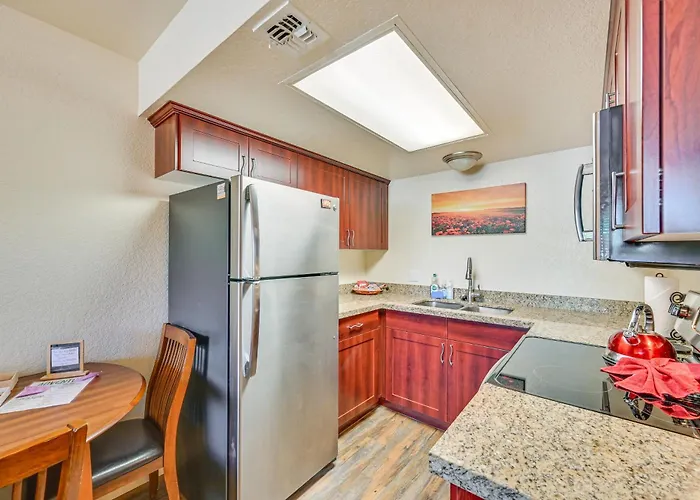 'the Painted Pony' Condo: Pool & Gym Access *